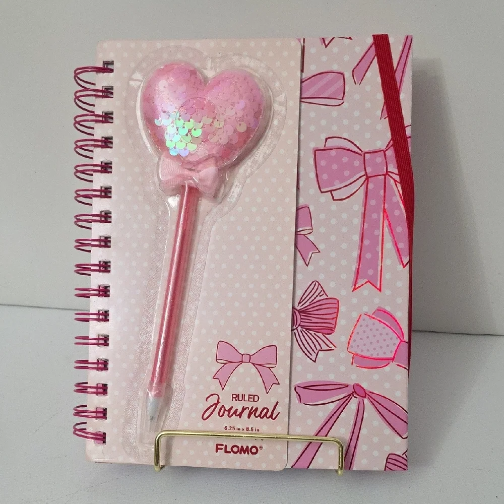 Flomo Pink Heart Journal and Pen Set, NWT